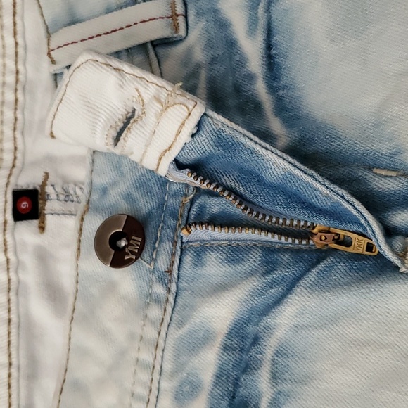 YMI Patriotic Cut Off Frayed Hem Denim Shorts JUNIORS SIZE: 9 - Picture 4 of 15